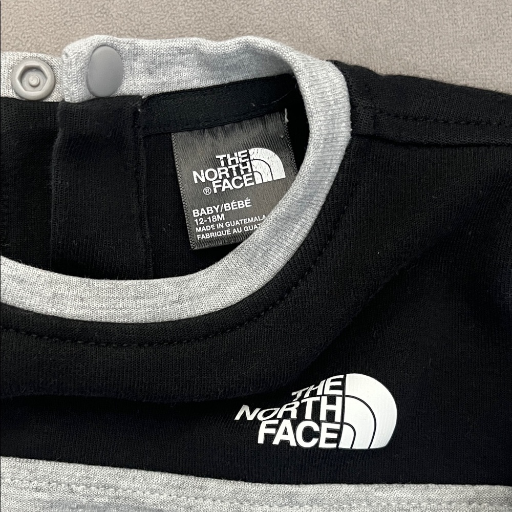 The North Face Kids Gray and Black Jogger Set - Picture 3 of 8